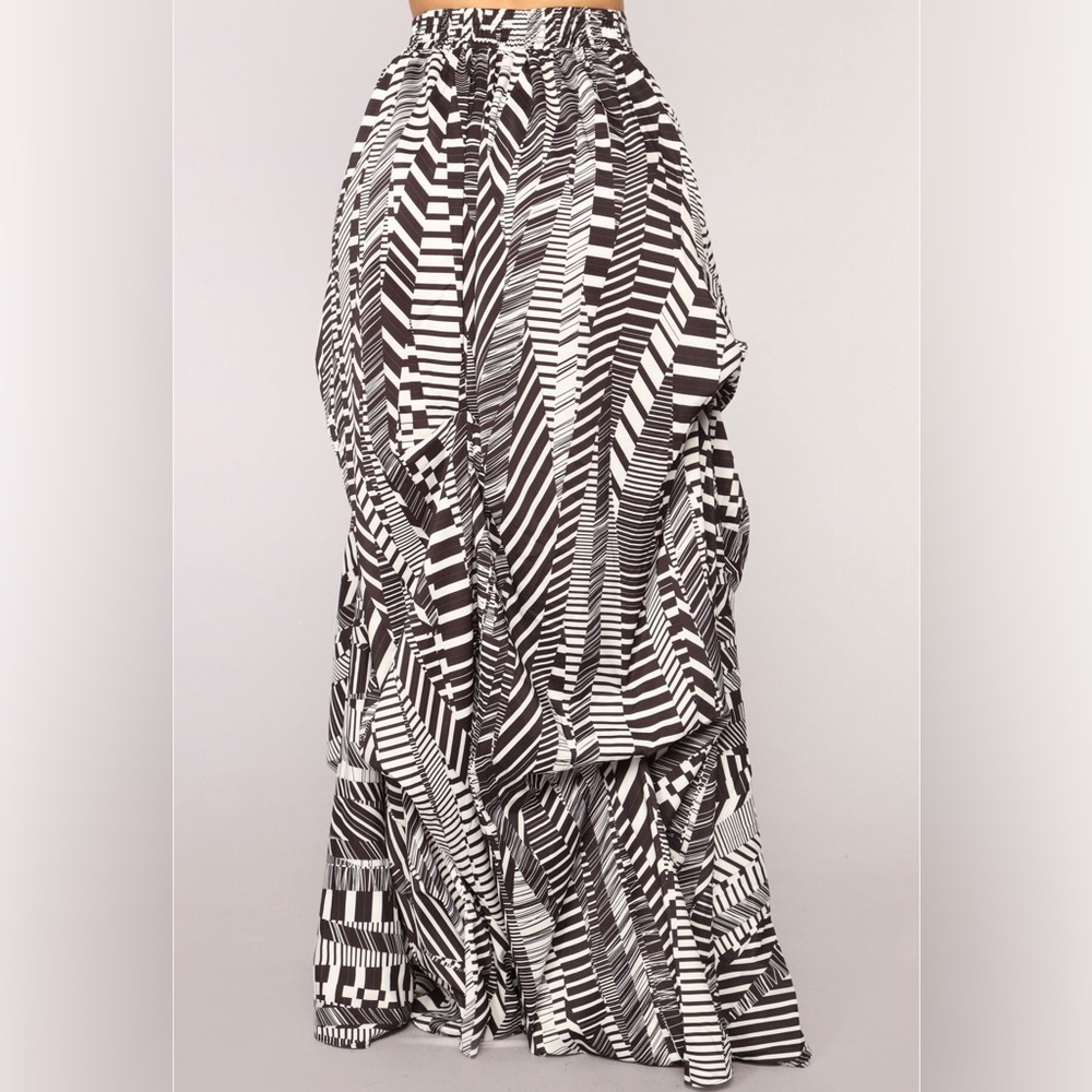Abstract Maxi Skirt - XS